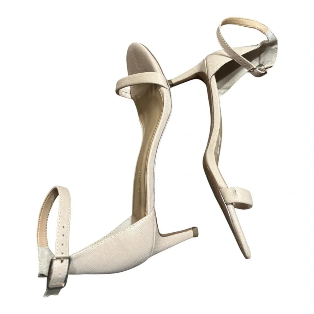 Banana Republic Beige Textured Ankle Strap Heels Sandals Women’s Size 7.5